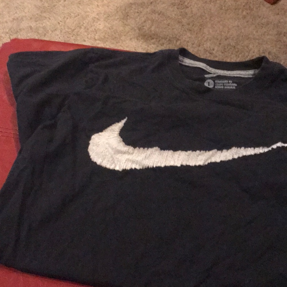 large nike tee!!